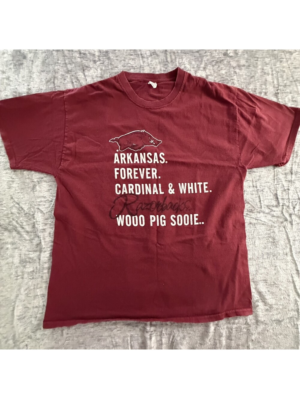 Arkansas Razorbacks Hanes T-Shirt L Cardinal WOOO PIG SOOIE NCAA College Tee